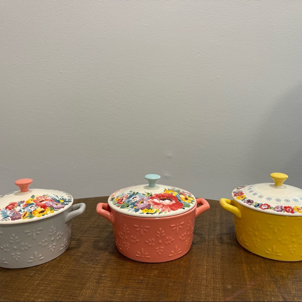 New - Pioneer Woman Canisters (3)